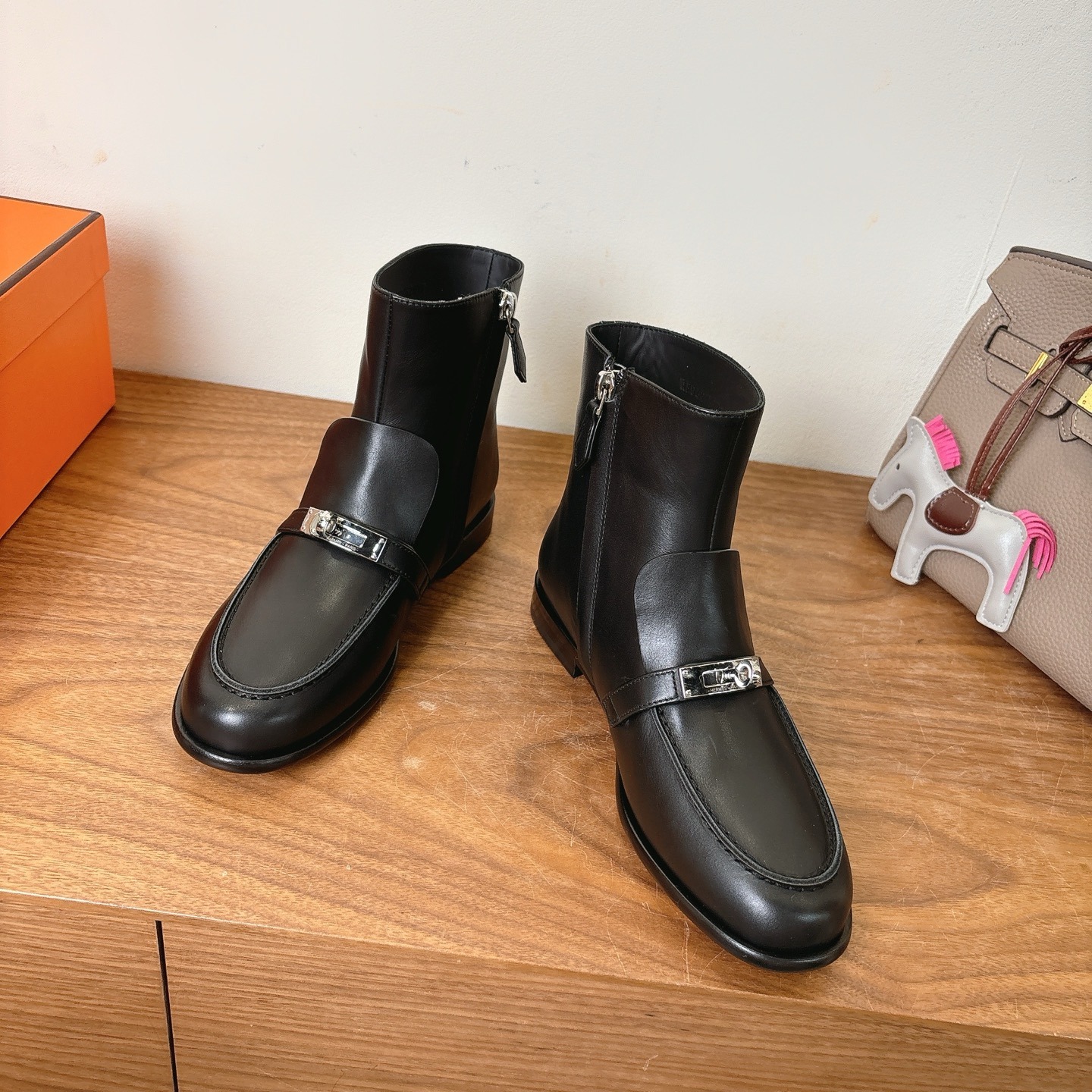 hermes-kelsy-ankle-boot-4-1